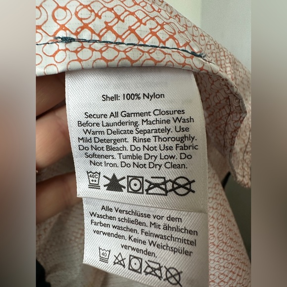 Eddie Bauer weather edge packable rain jacket. Women’s size large, color teal. - Picture 11 of 12